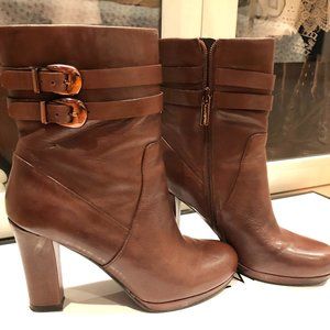 Bandolino Brown Heel Boots